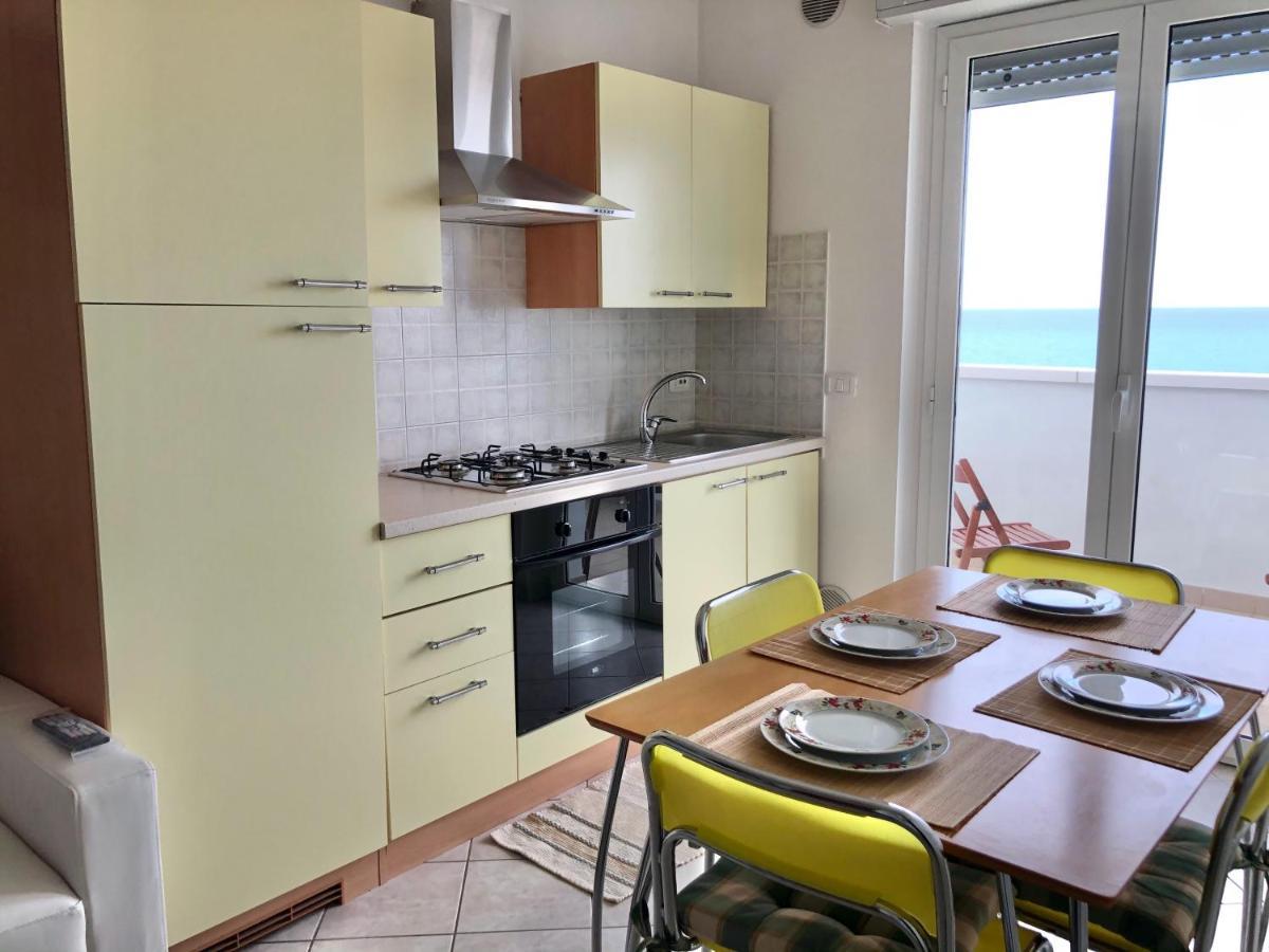 Punto Di Osservazione Lido di Fermo Esterno foto
