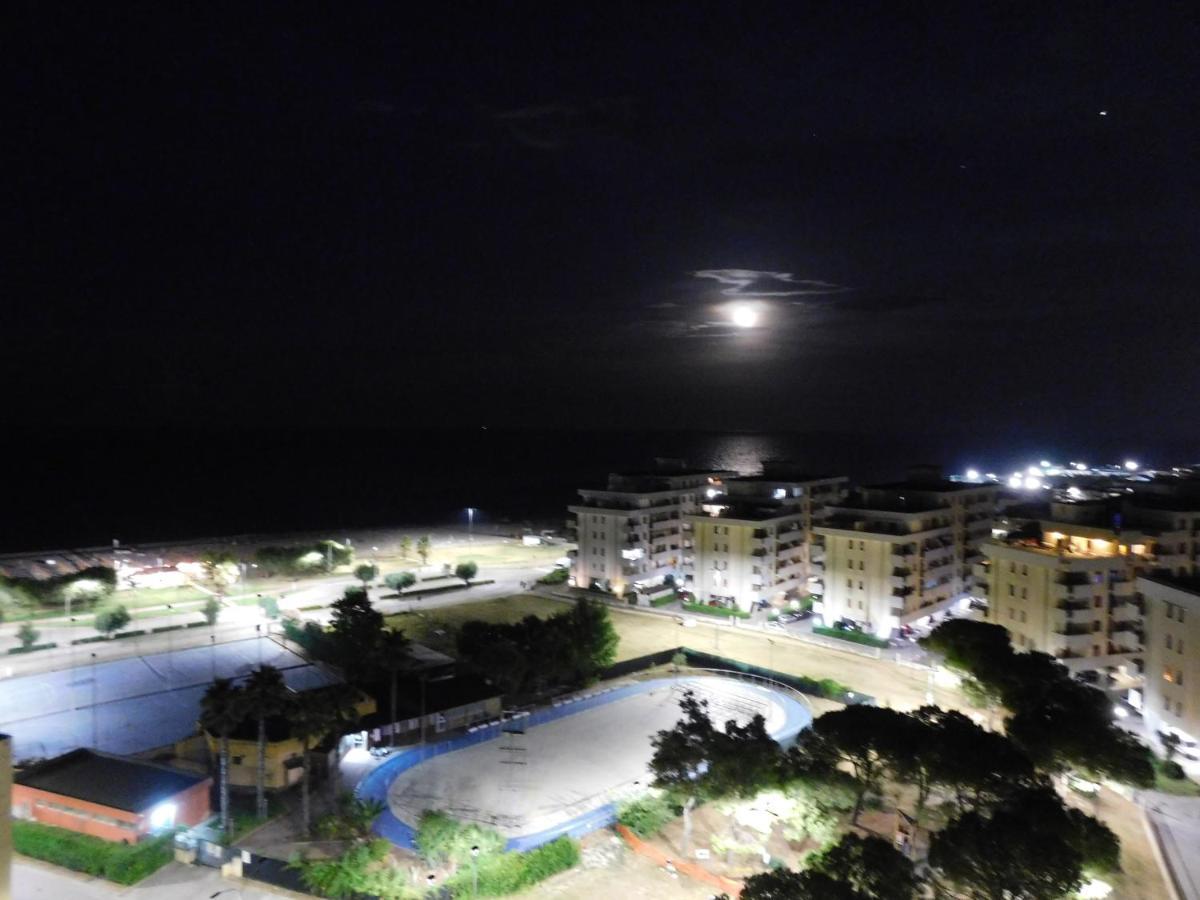Punto Di Osservazione Lido di Fermo Esterno foto