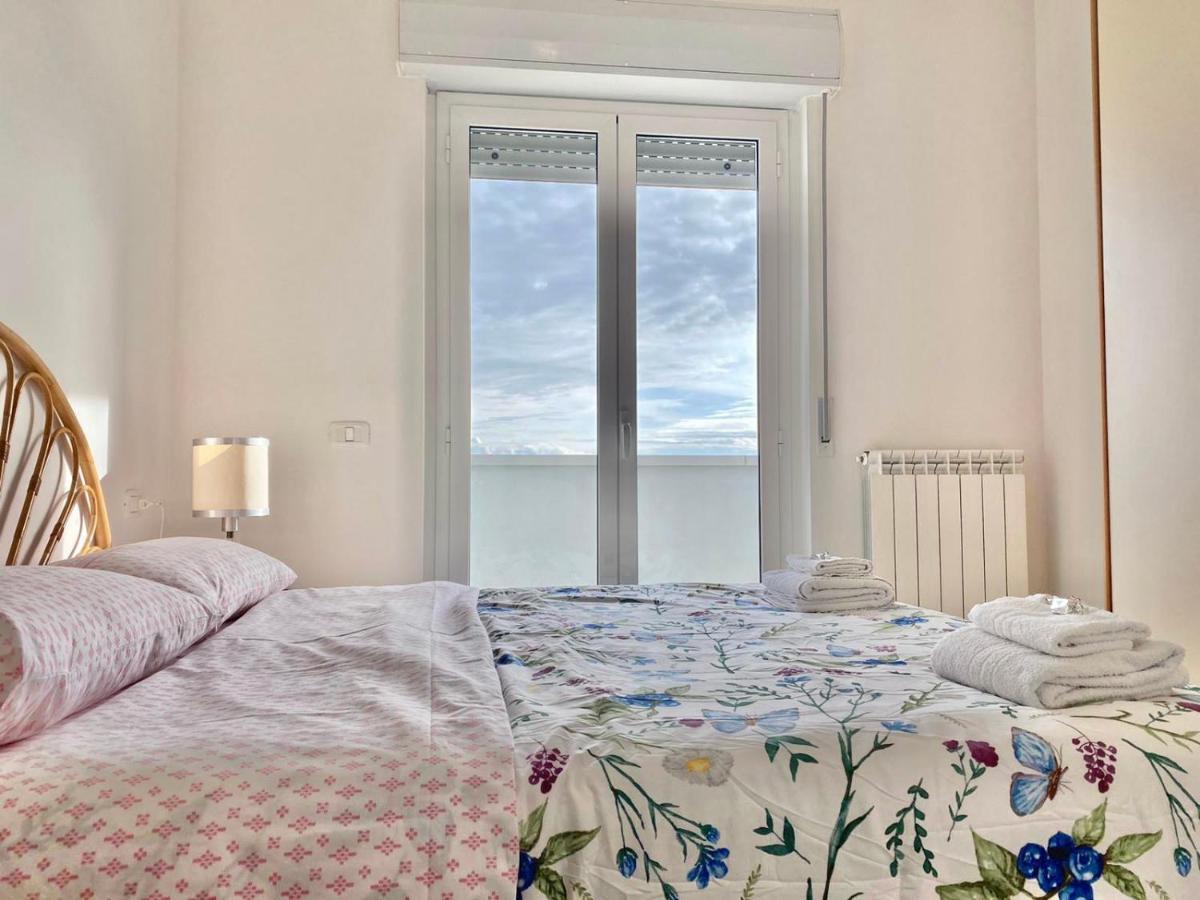Punto Di Osservazione Lido di Fermo Esterno foto